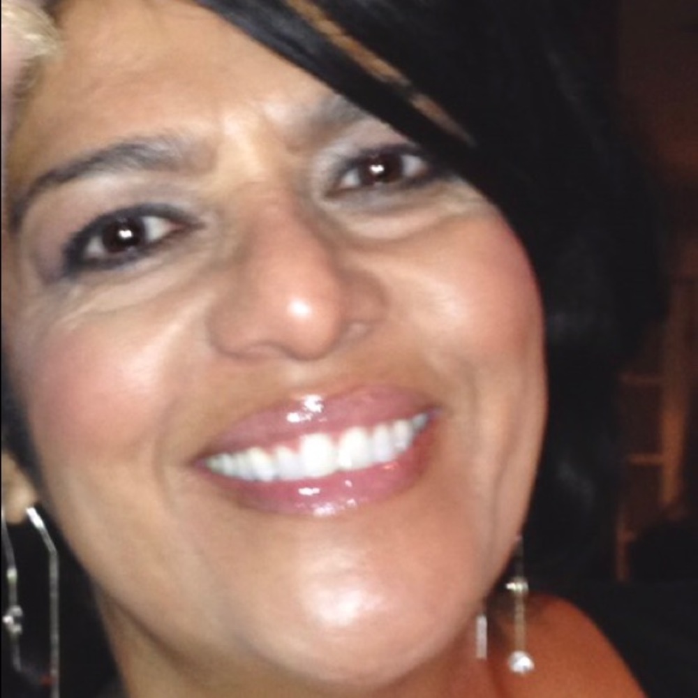 Meet your Posher, Evette